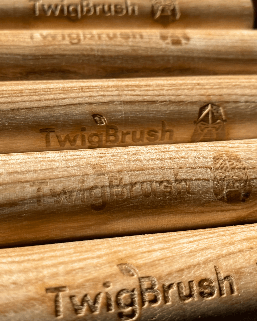 Custom Ventilated Wooden Holder & Pouch - 1pcs